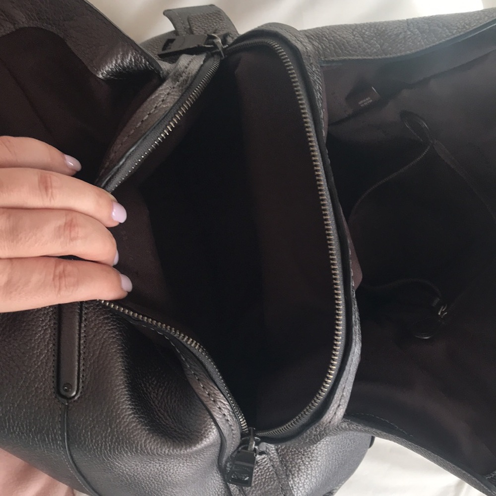 Coach Shoulder Bag - Picture 5 of 9